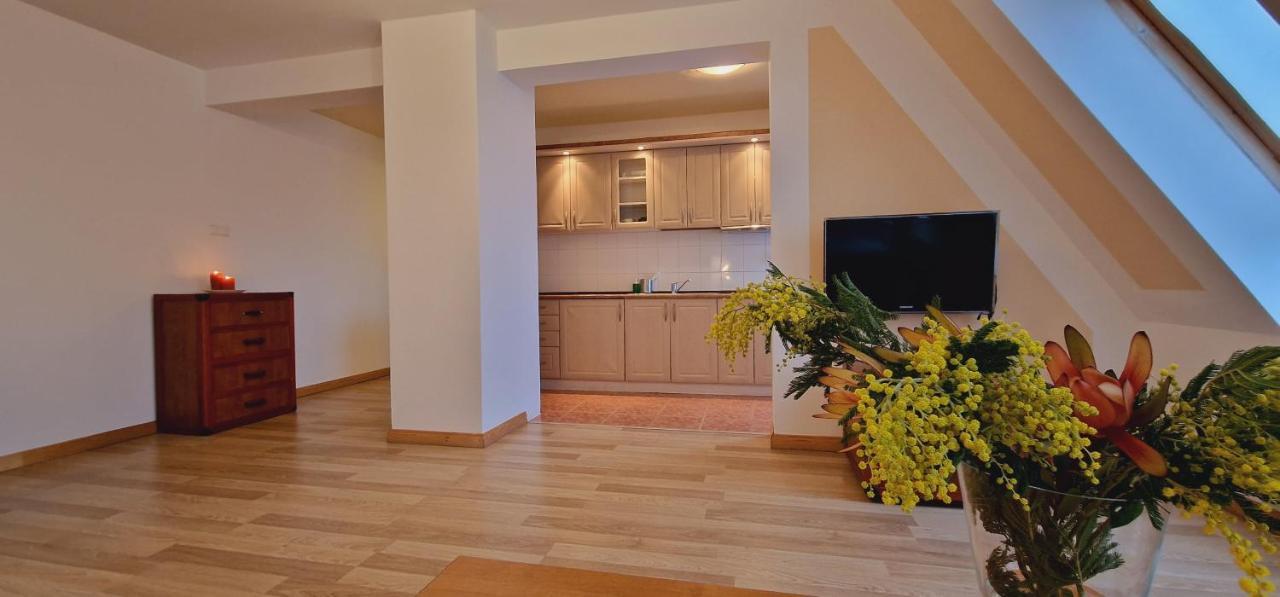 Apartamenty Przy Promenadzie Mikołajki Luaran gambar